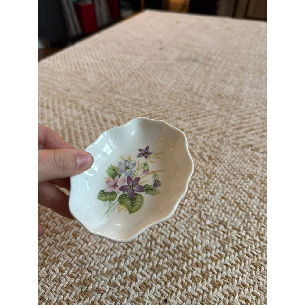 Small Scalloped Ceramic Floral Trinket Dish